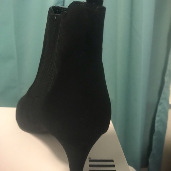 bar III KITTEN heel booties - Picture 4 of 7